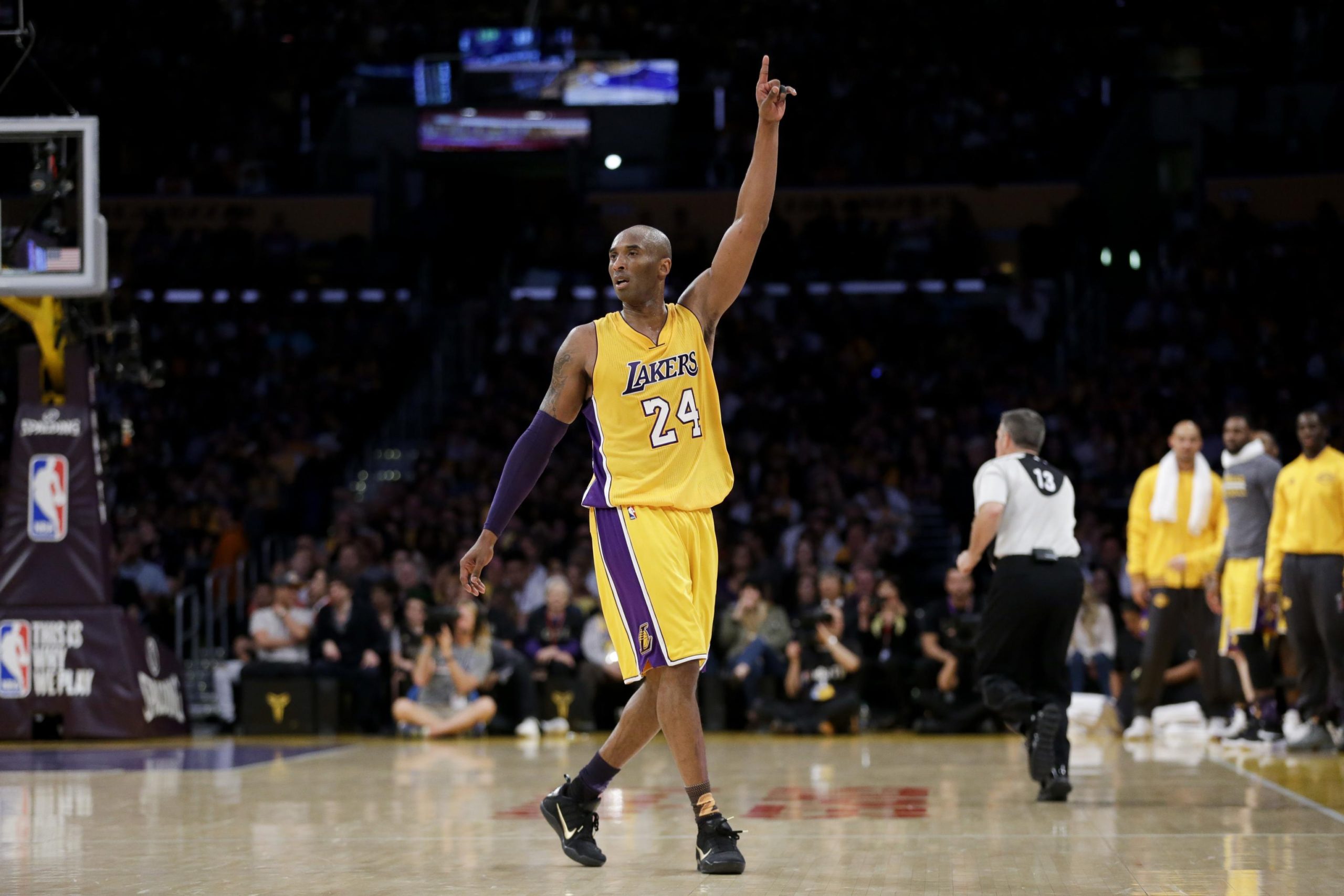 Ο τρόπος που το ΝΒΑ τίμησε τον Kobe Bryant! (pics)